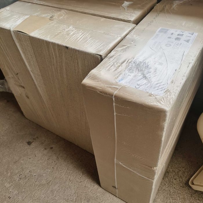 Продам плити на  стелю