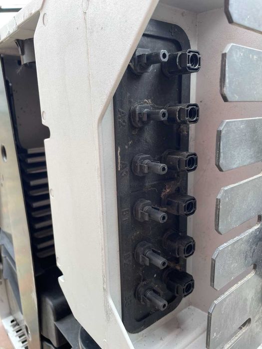 Інвертор мережевий