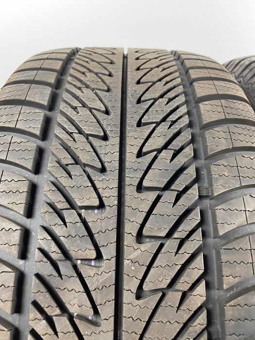 285/45R20 112V AO GoodYear UltraGrip Performance 8 7mm