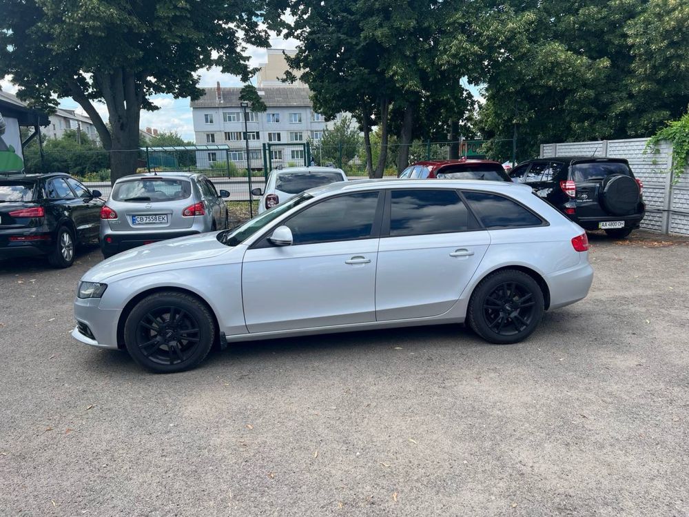 Продам Audi A4B8