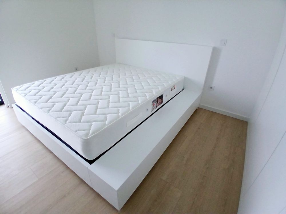 Cama Casal branca