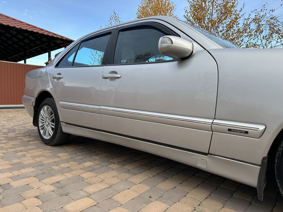 Mercedes-benz E210 2.7 diesel