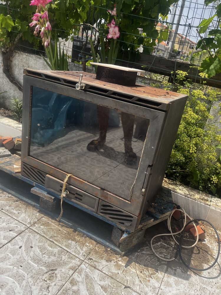 Recuperador de calor para lareira com motor