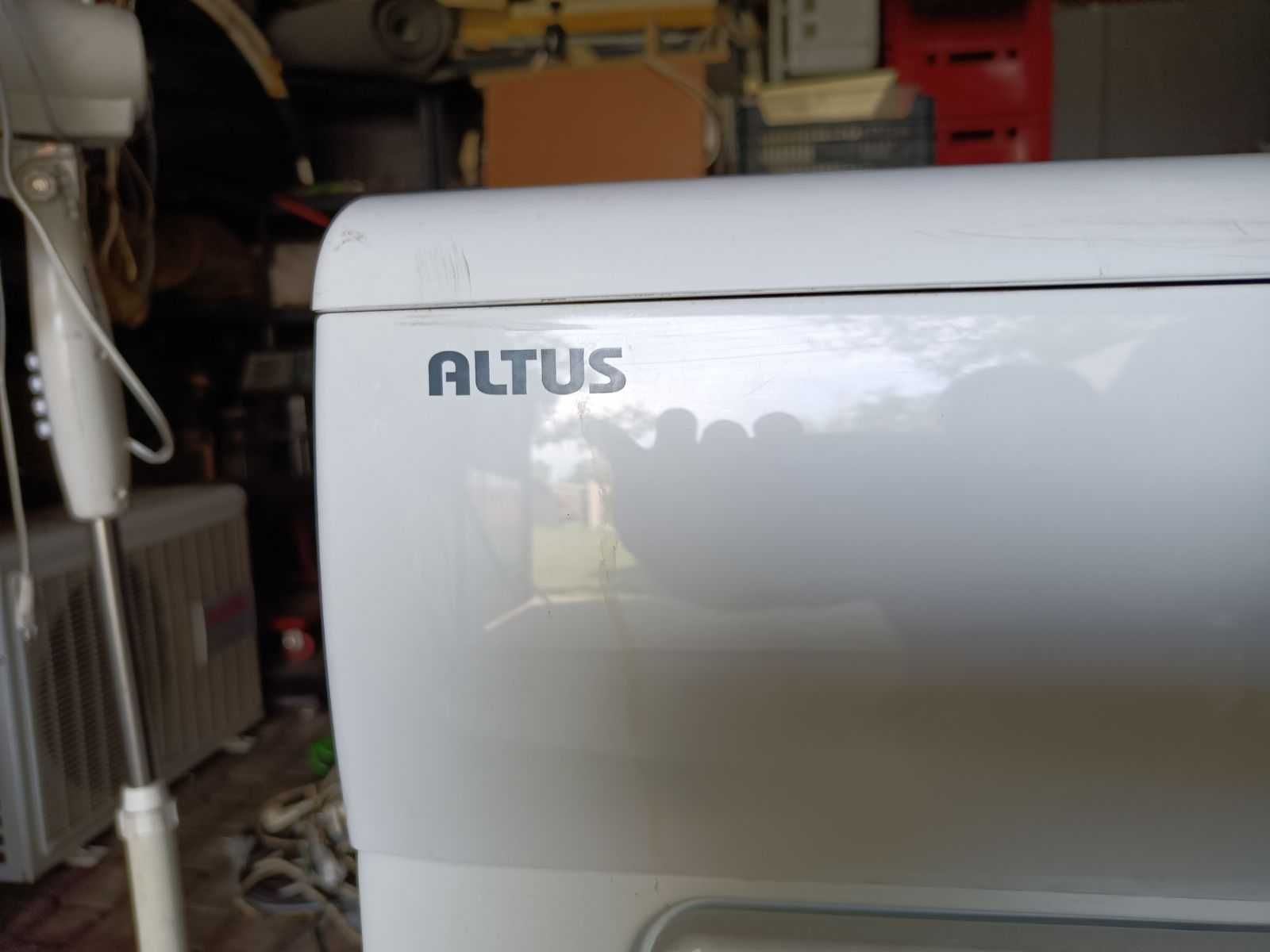 Sprzedam suszarkę firmy Altus 6kg
