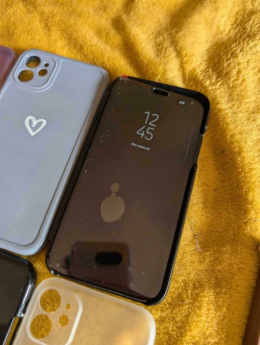 Zestaw 6 etui do IPhone 11 - cena za wszystkie 6  sztuk