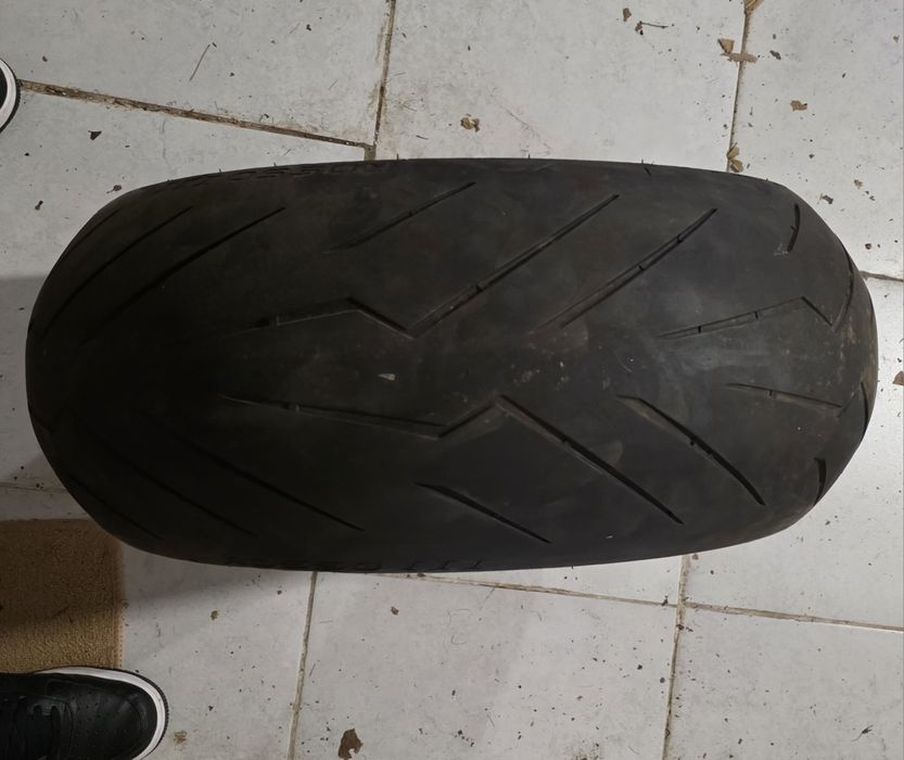 Pirelli Diablo Rosso 240 45 17 2022 року