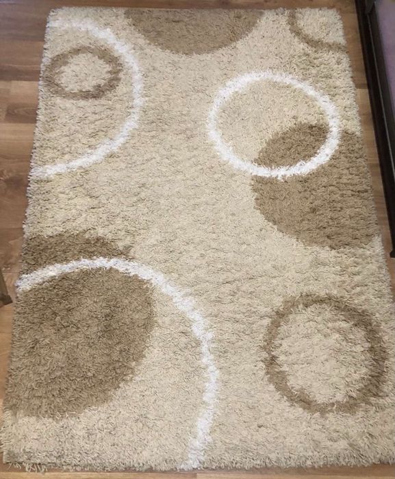 Продам коврик вгарному стані, без жодних дефеків.