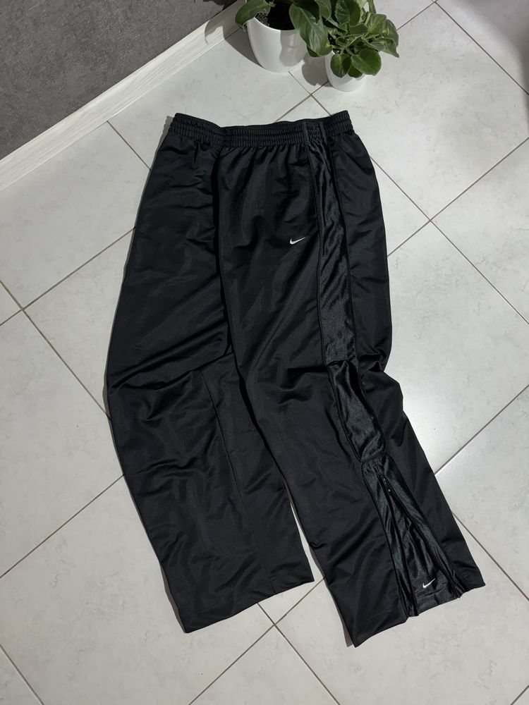Чоловічі чорні вінтажні штани Nike XL