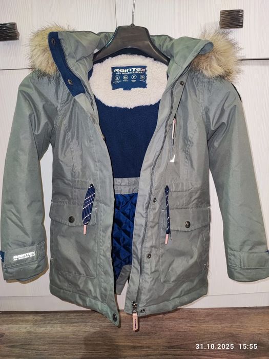 Зимова куртка парка для дівчини