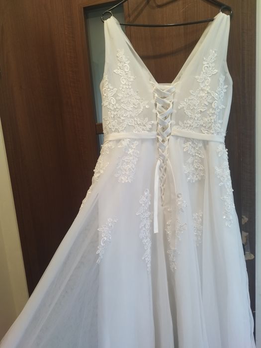 Suknia ślubna biała