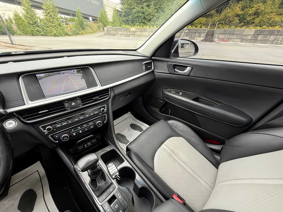 Kia Optima      2019