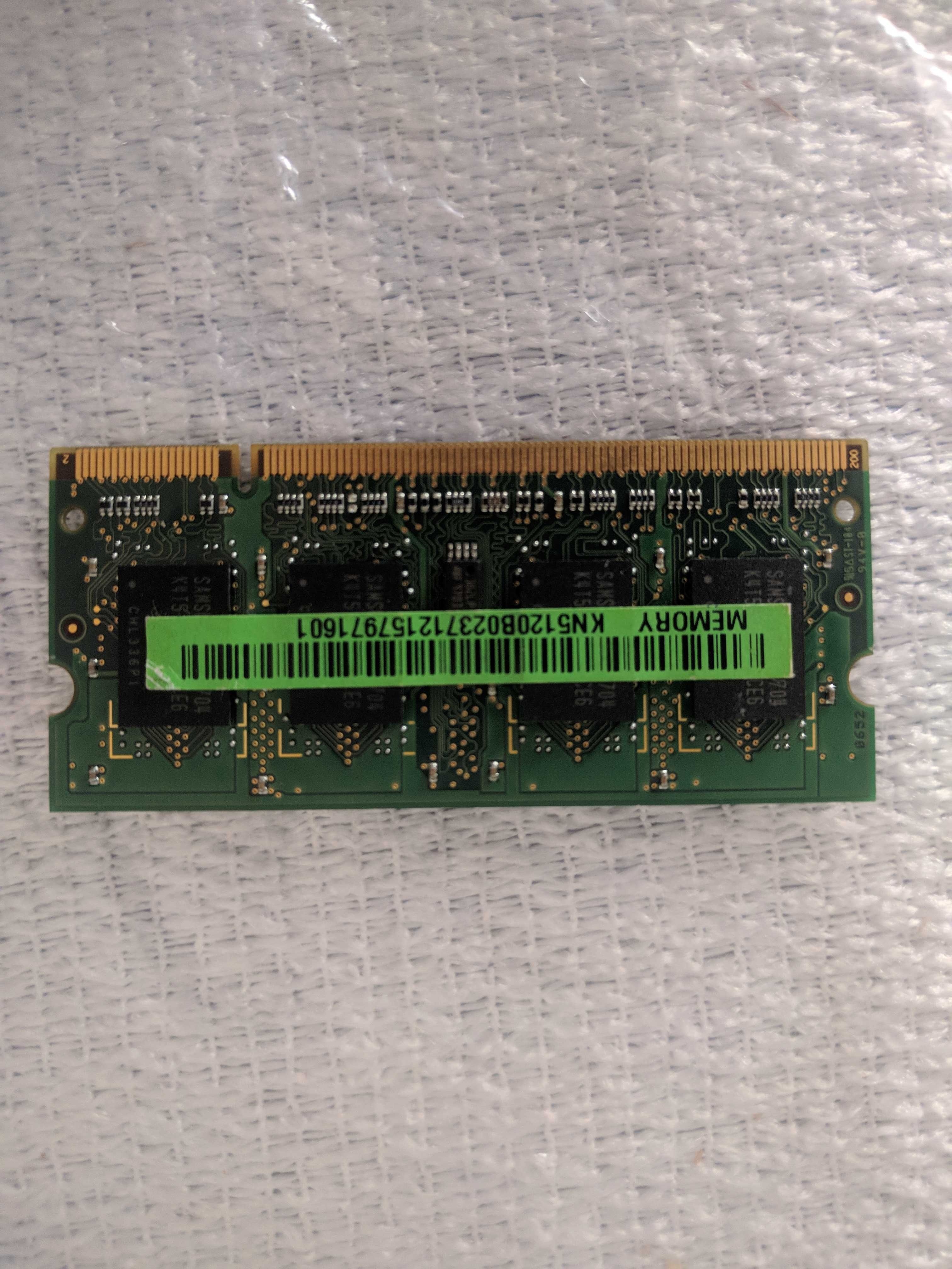 Pamięć DDR2  2szt Nanya,2szt Hynix,1szt Samsung 512MB 2Rx16 PC2-5300S
