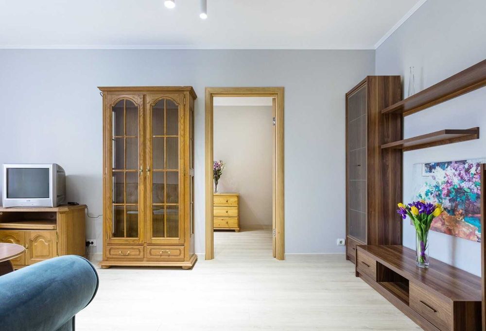 2к Центр Бульвар Лесі Українки 16 Олександрівська лікарня подобово