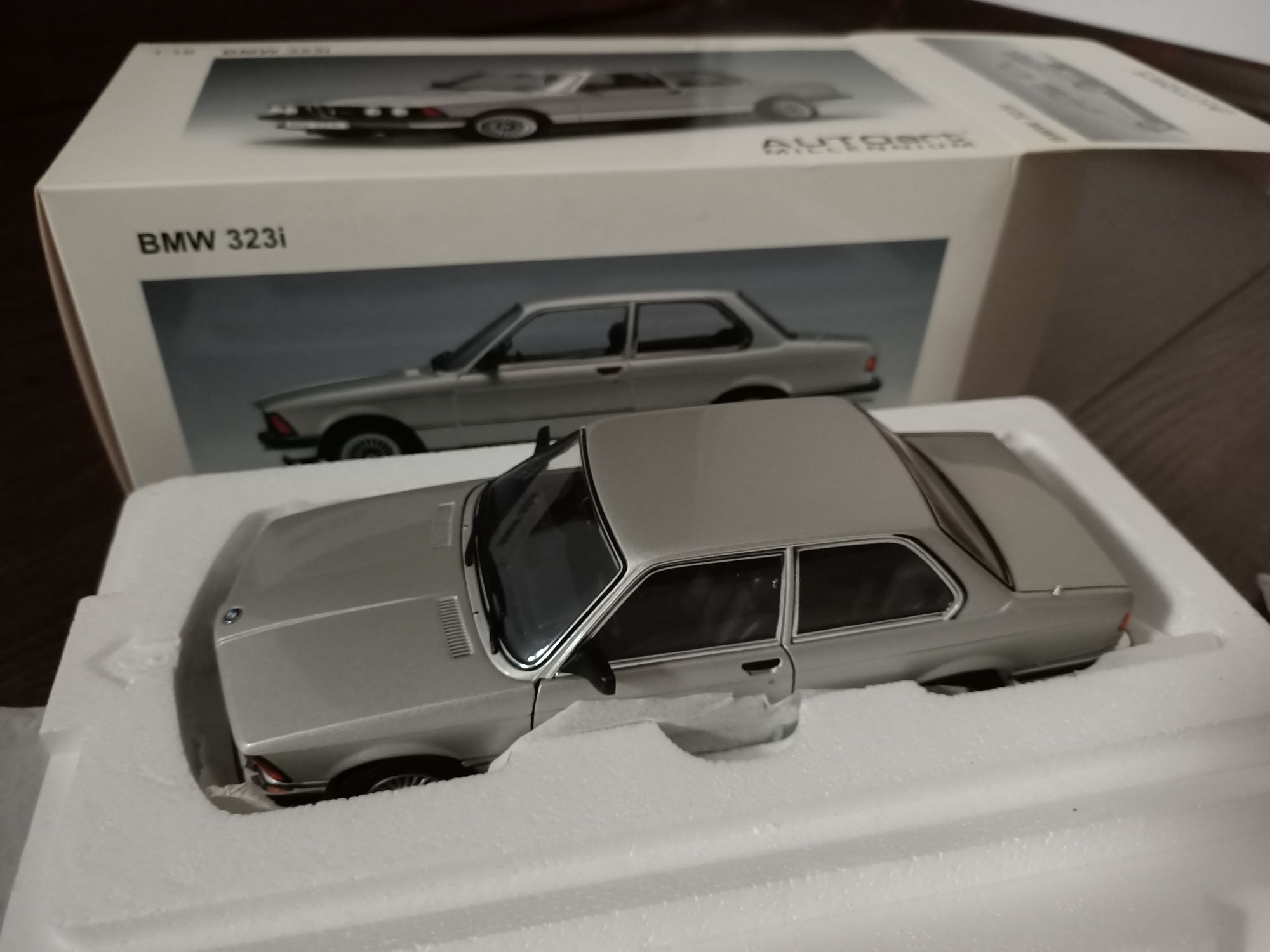 Model 1/18 AutoArt BMW e21 323i 1977, 75112, 1:18