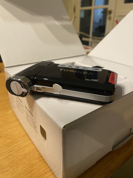 Toshiba Camileo P20 compact HD video 1920x1080