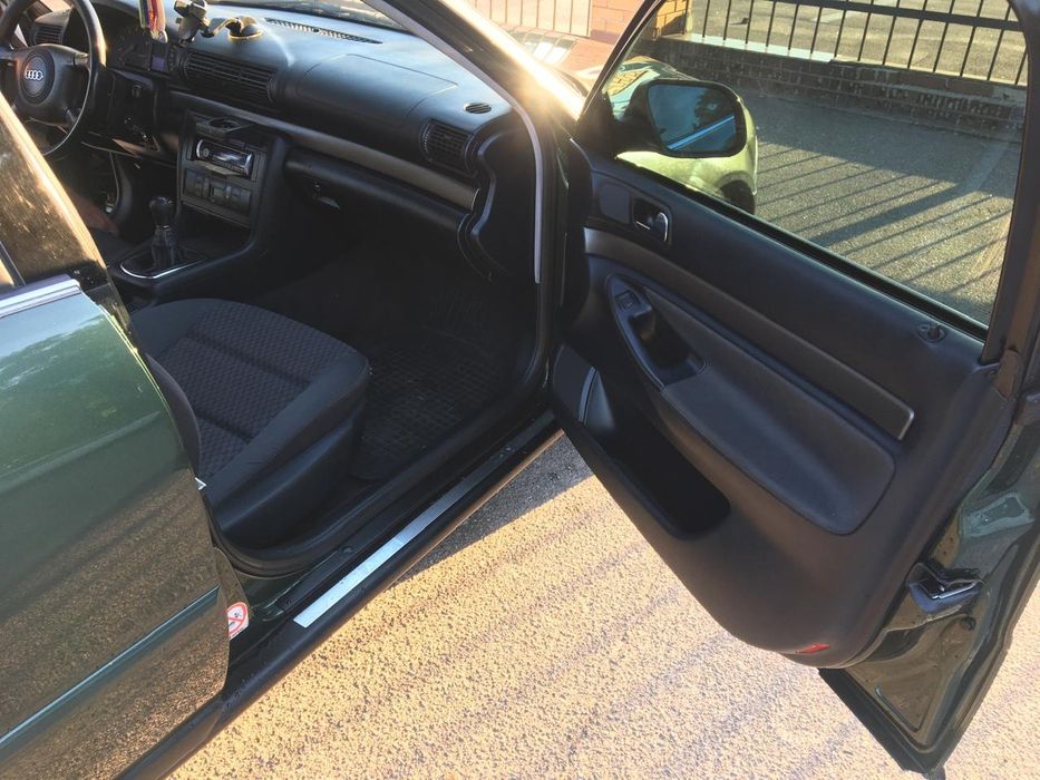 Audi-a5 2000 рік
