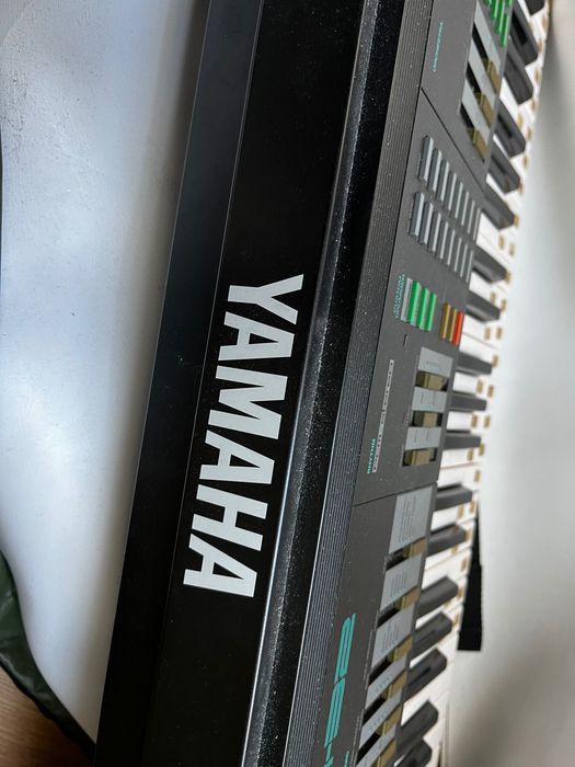 keyboard yamaha PSR-32