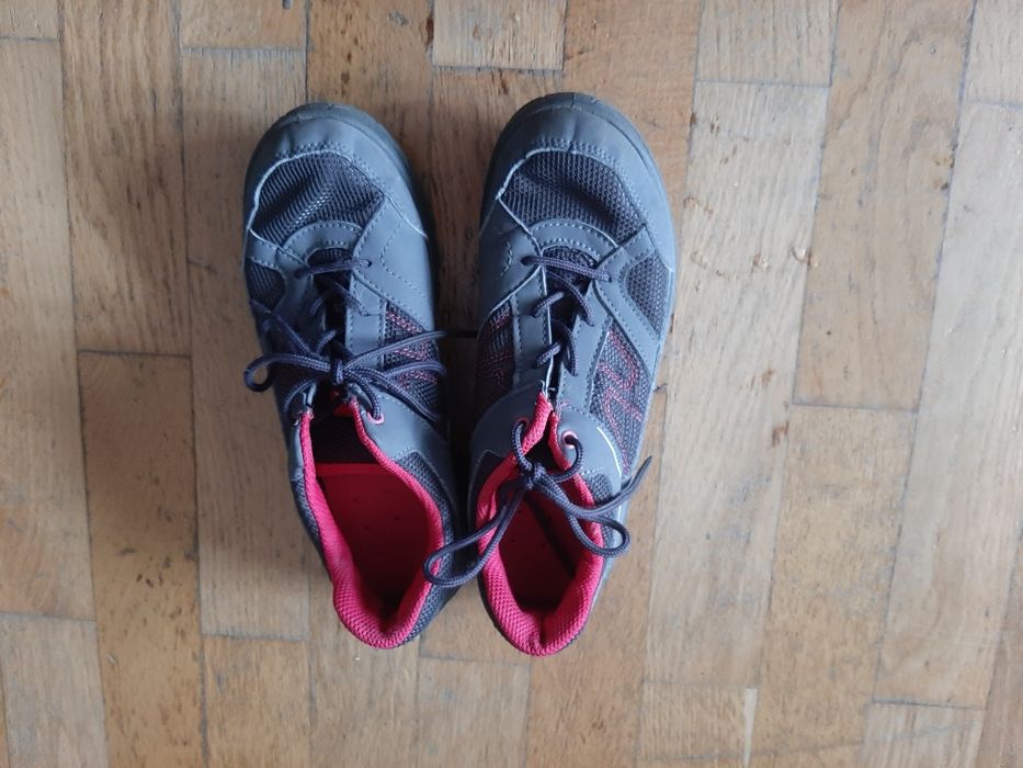 Buty dziewczęce z Decathlon