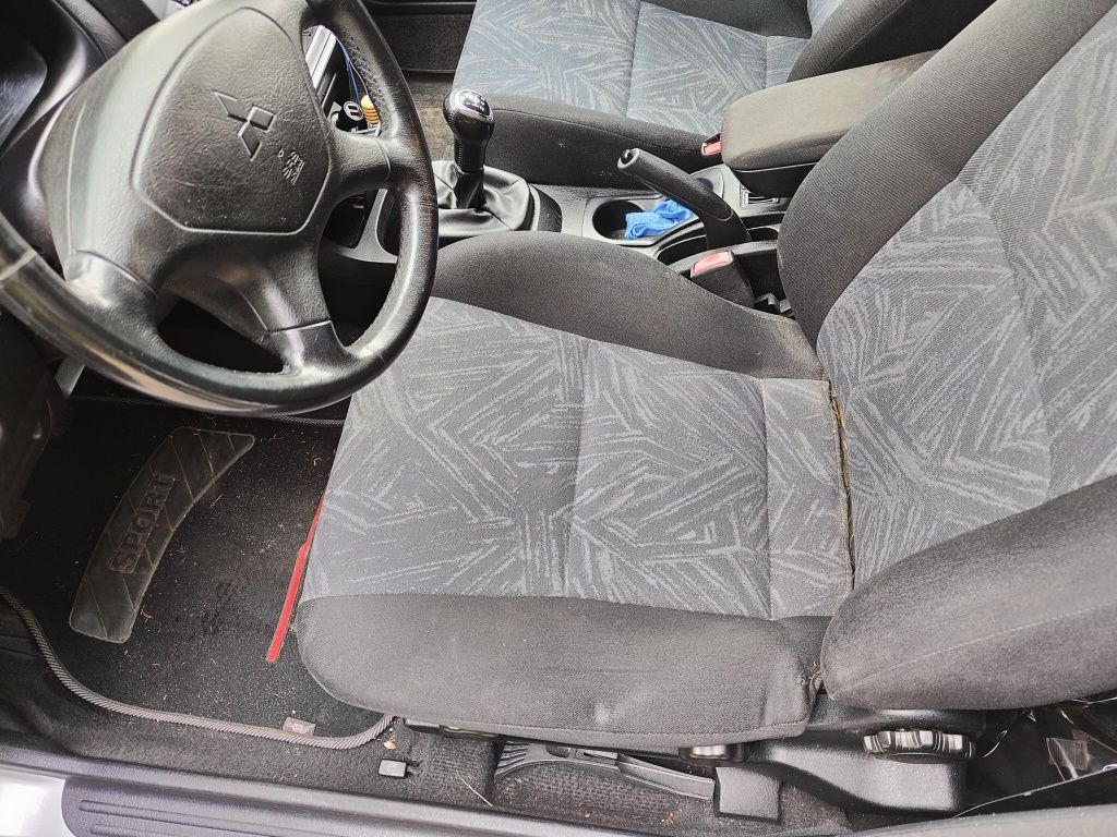 Mitsubishi Carisma 1.8 GDI Pakiet Dynamics