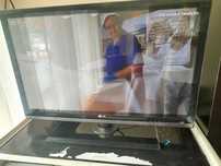 Televisão LG rotativa.