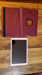 Tablet samsung  SM-T561 + etui