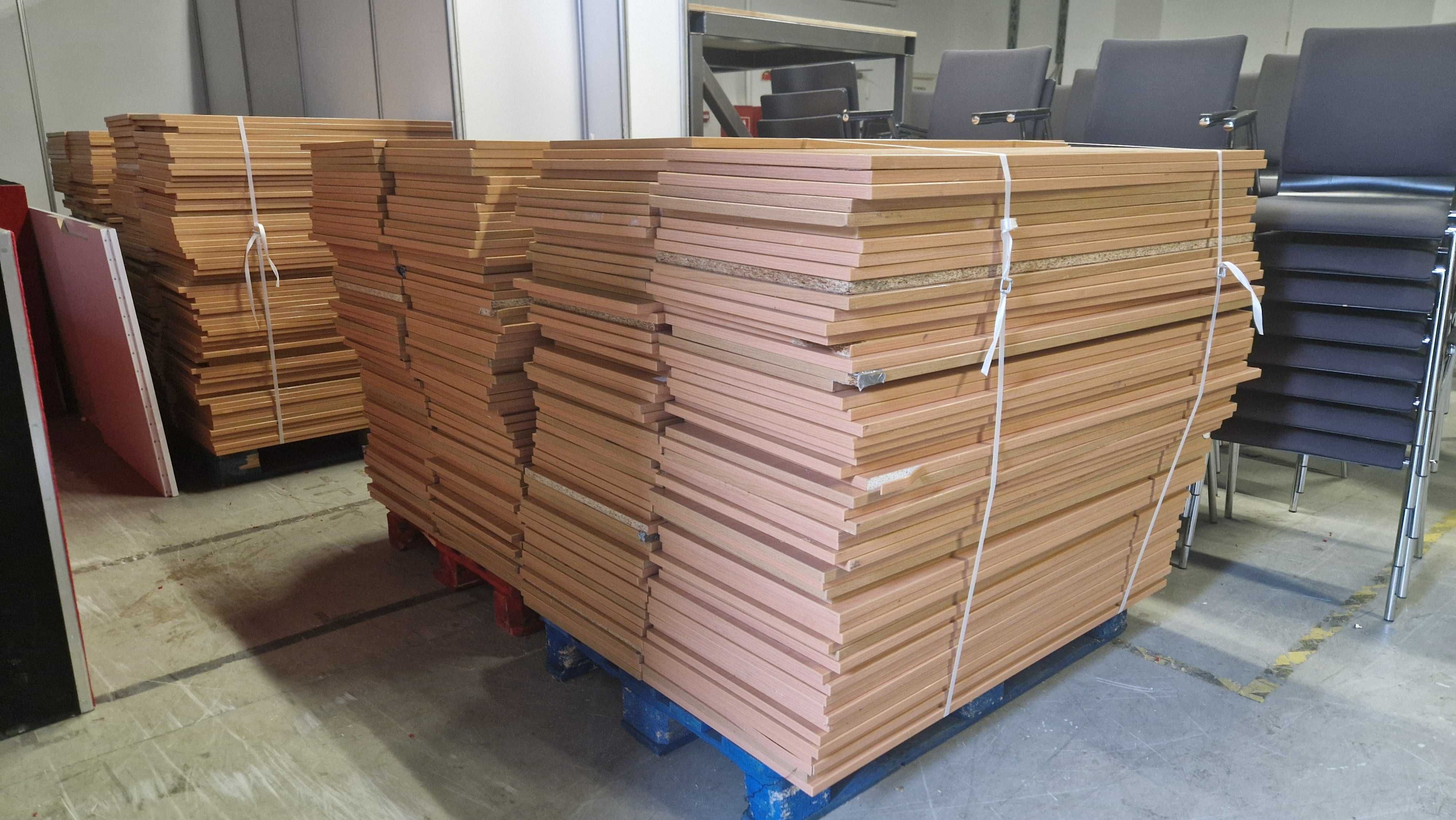 Płyta wiórowa laminowana 1,22m x 0,45m x0,018 używana