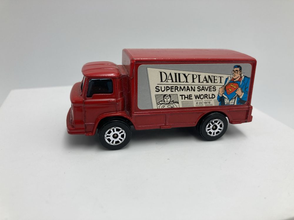 Corgi Jr 50 Superman Daily Planet Leyland Terrier