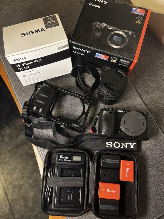 Vendo Sony A6400 + lente Sigma 18-50 f/2.8