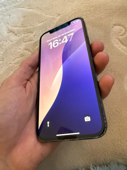 Iphone 12 64GB usado