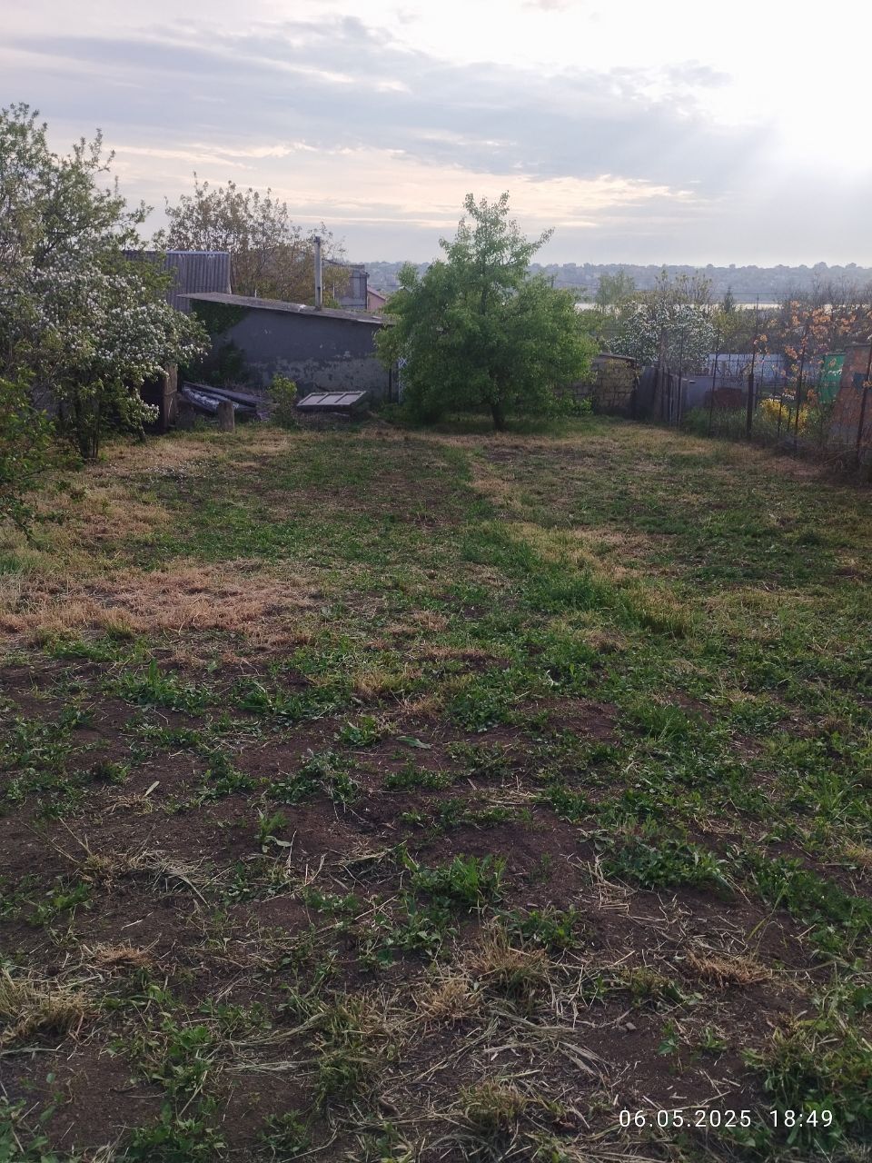Продам дом с участком в Дофиновке