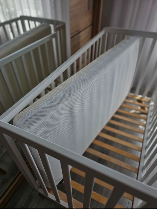 Łóżeczko Babysense Luna 7, materacem, prześcieradło, monitor oddechu