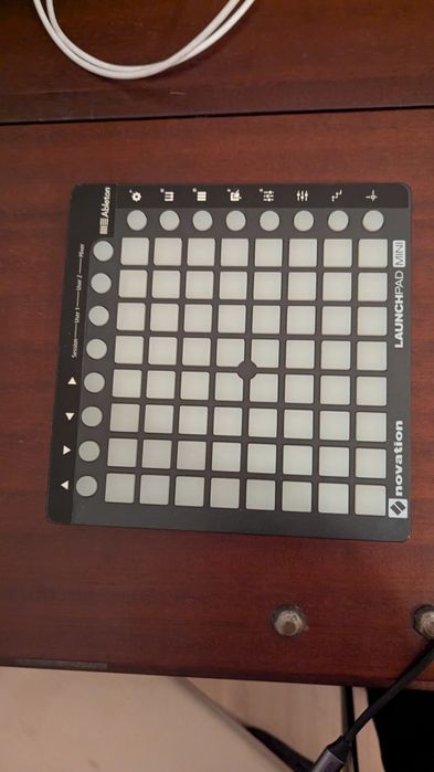 Novation Launchpad mk2