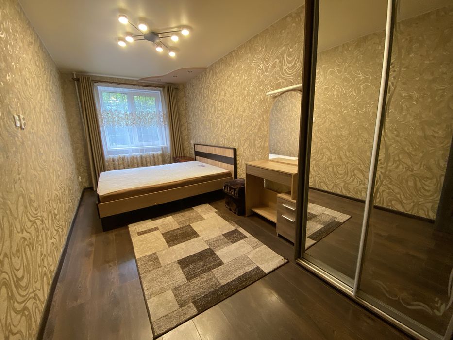 Сдам 3-ком пр Поля / Кирова . Центр в 10 мин