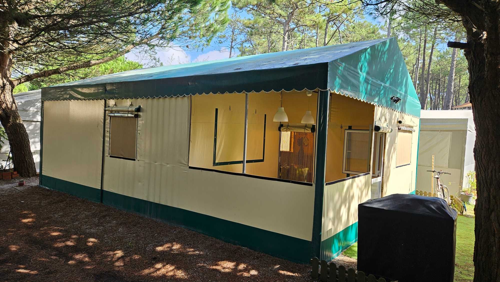 Alvéolo com Caravana + Estrutura Coberta