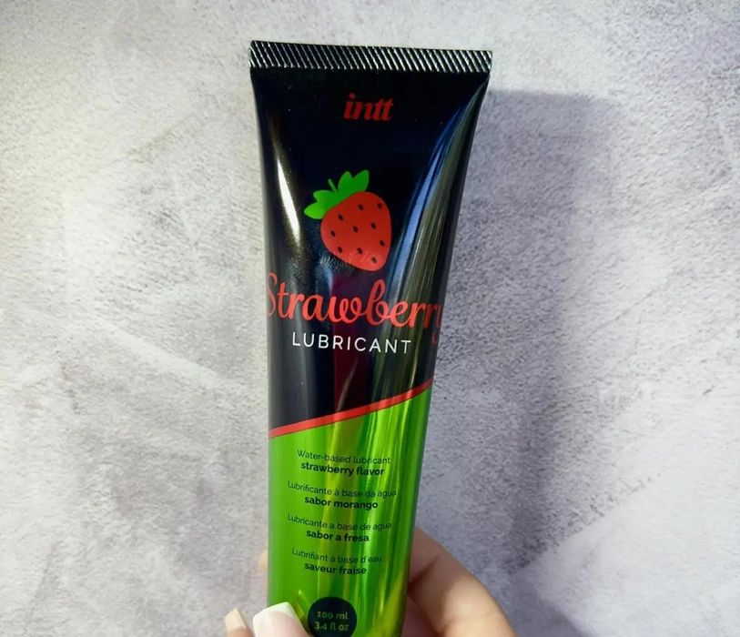 Їстівний лубрикант на водній основі Intt солодка вата полуниця 100 мл