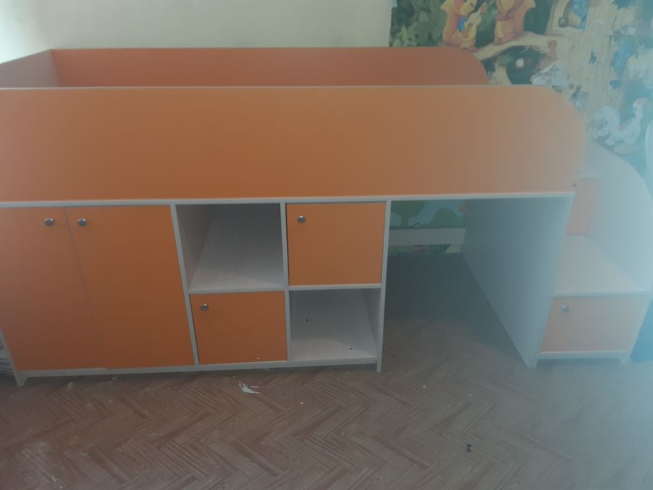 Кровать-чердак, горище