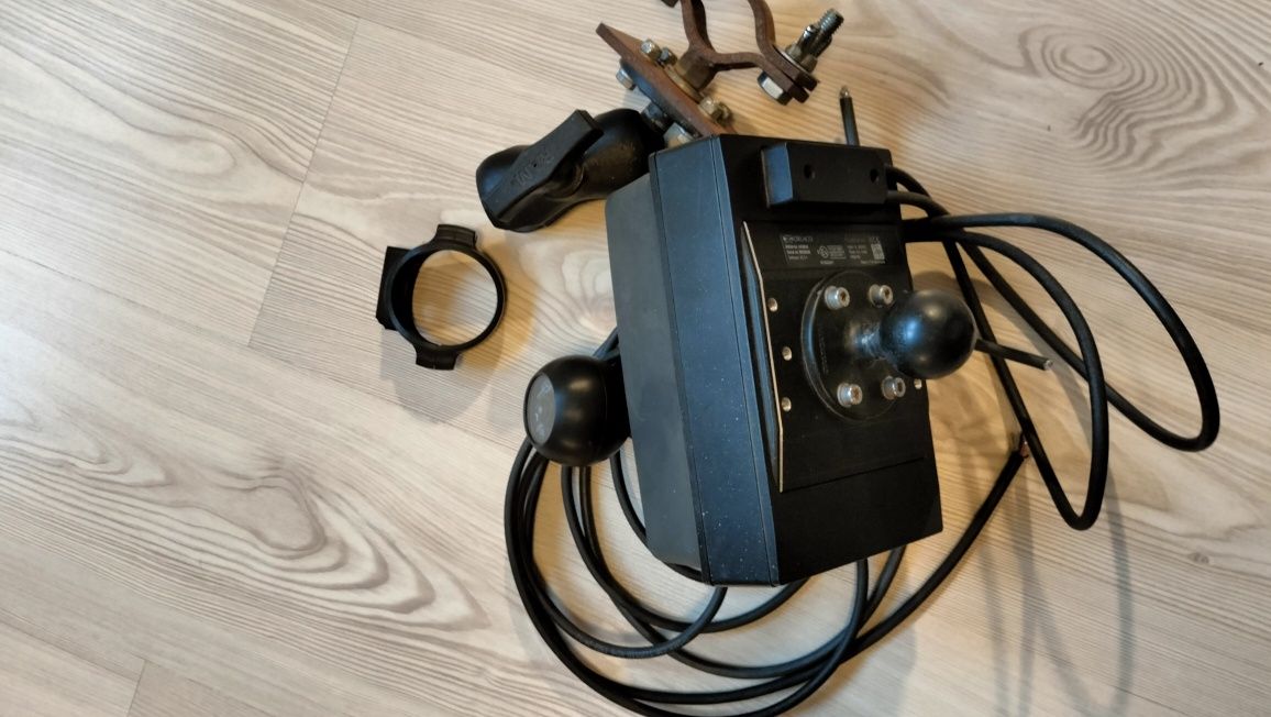 ORLACO 7-calowy monitor oraz kamera 12/24V