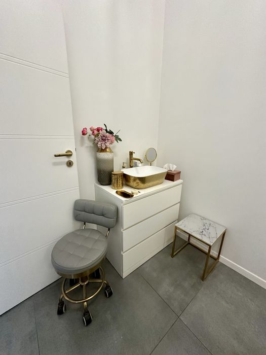 Wynajmę pomieszczenie w salonie kosmetycznym