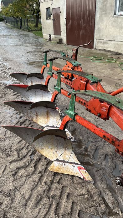 Pług Kverneland 4 zagonowy