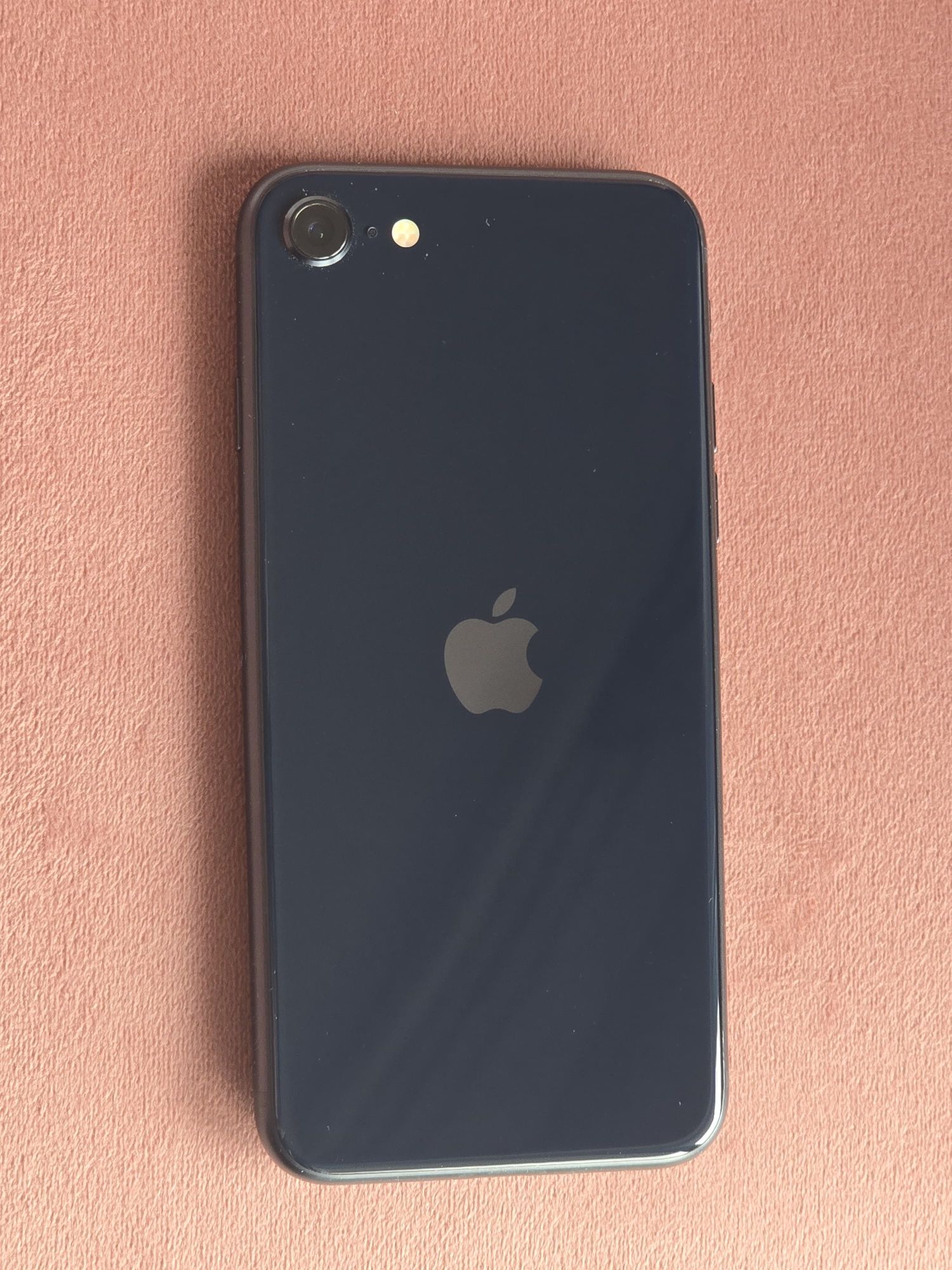 iPhone SE 2022 Midnight 64GB
