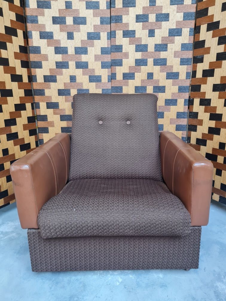Fotel skórzano tapicerowany