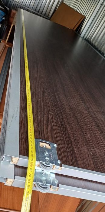 Drzwi przesuwne + prowadnice