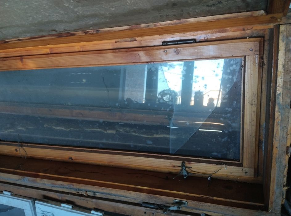 Продаються дерев'яні вікна