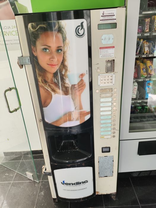 Máquina de Café Vending LEI 400 em bom estado