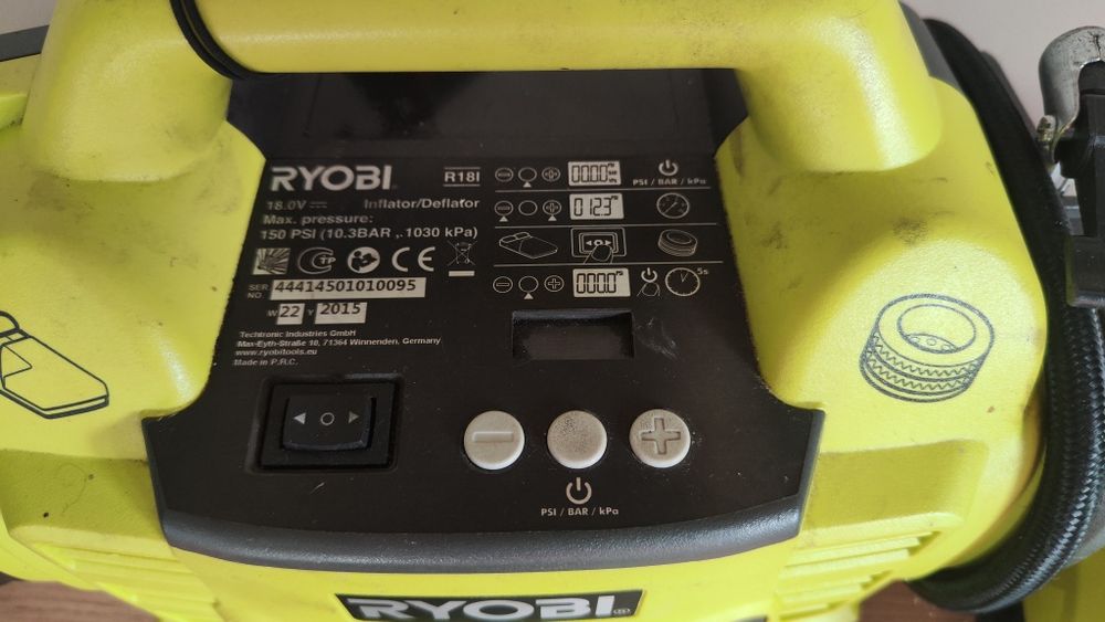 Kompresor sprężarka pompka Ryobi ONE+ 18Vakumulator ładowarka