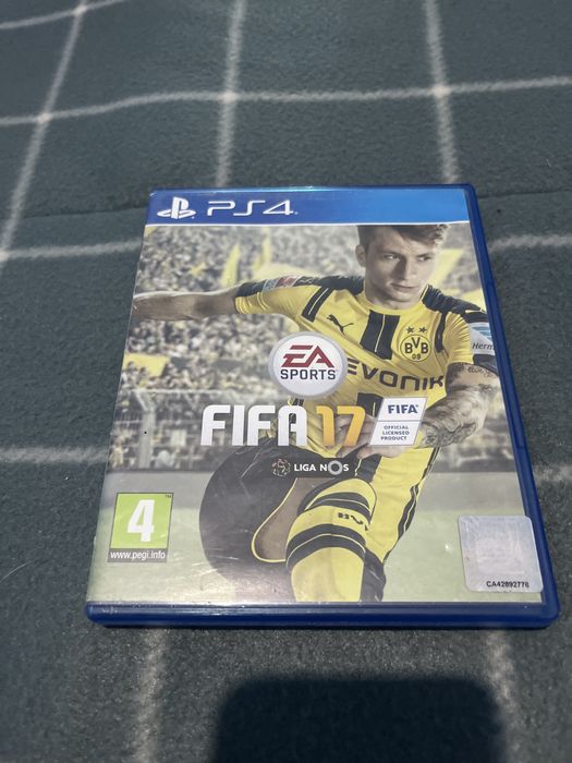 Fifa 17 ps4 praticamente novo
