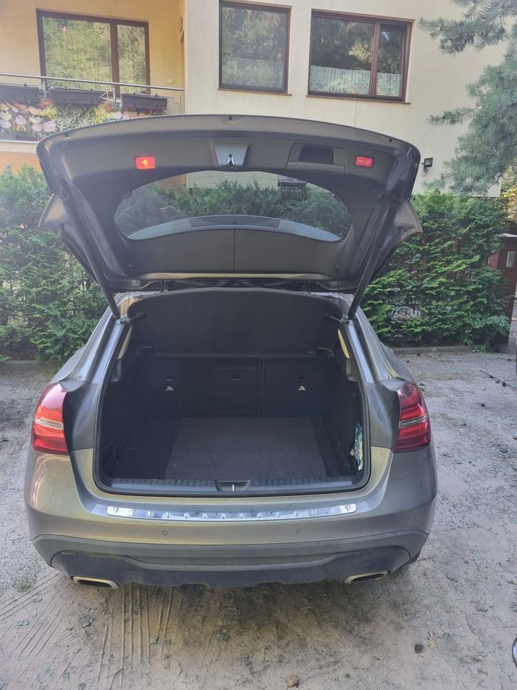 Mercedes-Benz GLA Sprzedam Mercedes GLA 200