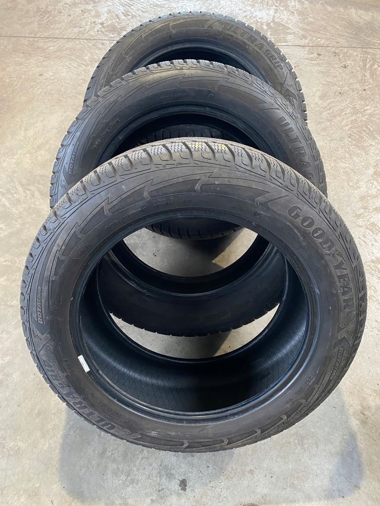 235/55/18 Goodyear UltraGrip Performance Gen-1