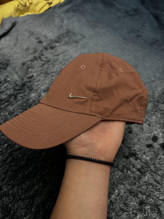 Кепка Nike metal swoosh