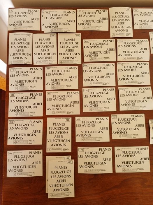 Aviões cromos Panini